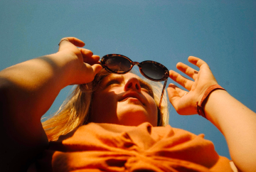 meredith pritchard woman wearing sunglasses